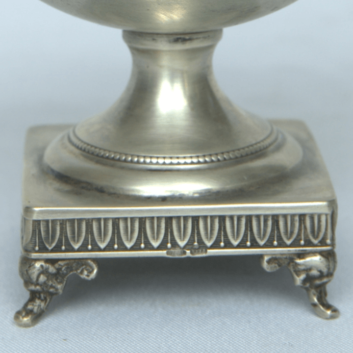 Antique Bowl With Stand and Double Handles And Engravings Germany Style. - Ghatan Antique