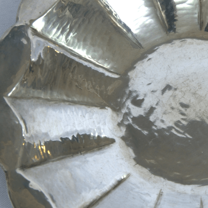 Antique Kirk & Son made of Sterling Silver Plate Dish for Tableware. - Ghatan Antique