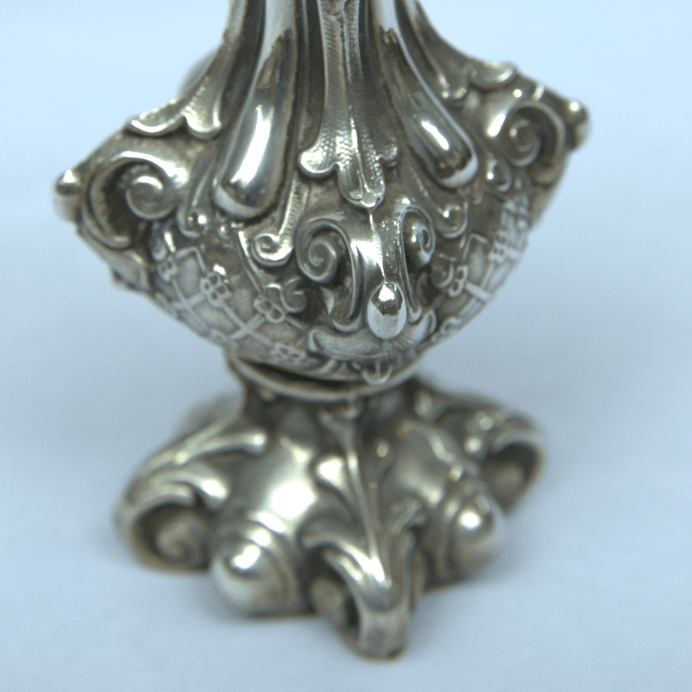 Antique Personalized Shaker Made of Sterling Silver 925 made in Italian. - Ghatan Antique