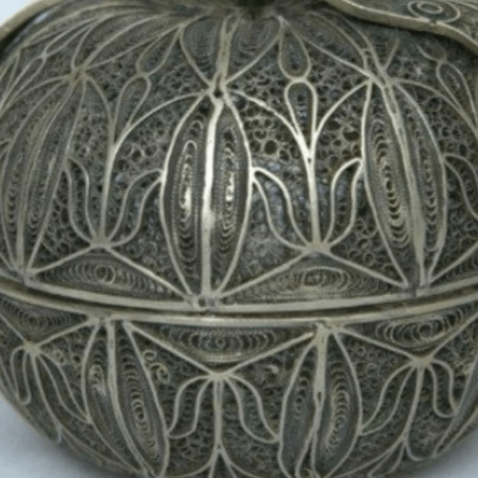 Rare Etrog Box made of Sterling Silver Filigree Tunis Style. - Ghatan Antique