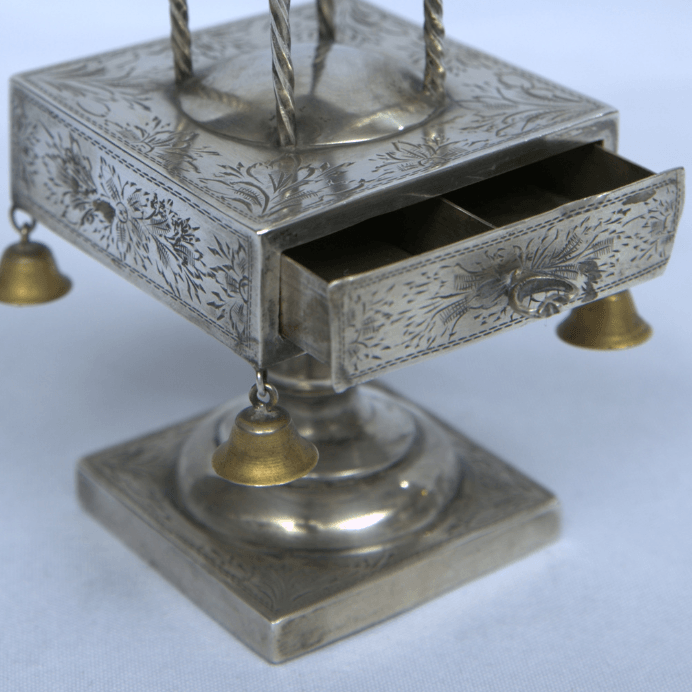Rare Havdalah Set made of Sterling Silver with Drawer for Fire and Bessamim. - Ghatan Antique