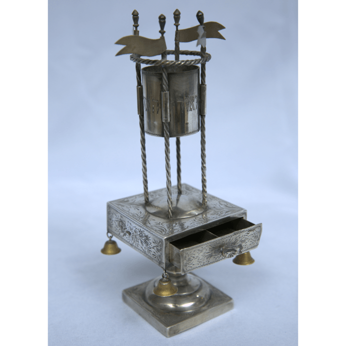 Rare Havdalah Set made of Sterling Silver with Drawer for Fire and Bessamim. - Ghatan Antique
