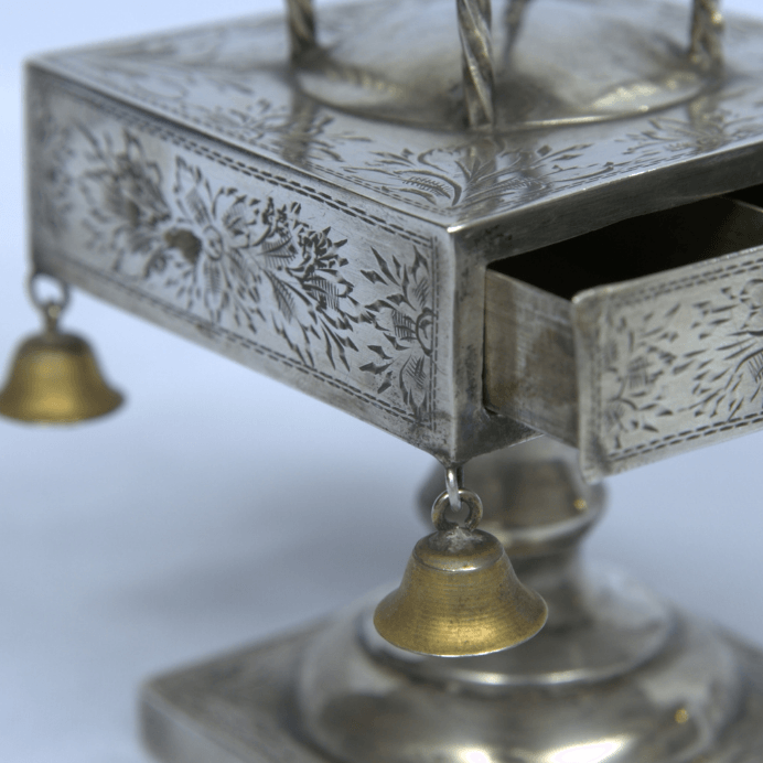 Rare Havdalah Set made of Sterling Silver with Drawer for Fire and Bessamim. - Ghatan Antique
