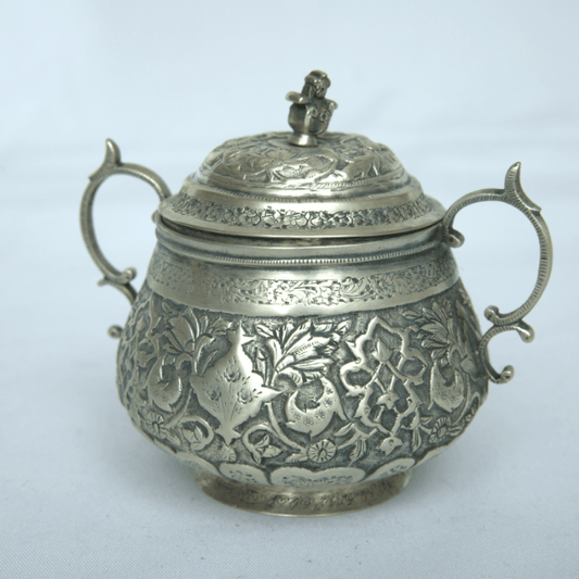 Unique Antique Bowl Whit Engravings and Double Handles Made of Sterling Silver. - Ghatan Antique