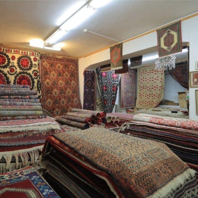 Vintage from the 1950s - Rare Persian Rug Antique with Animals and Floral. - Ghatan Antique