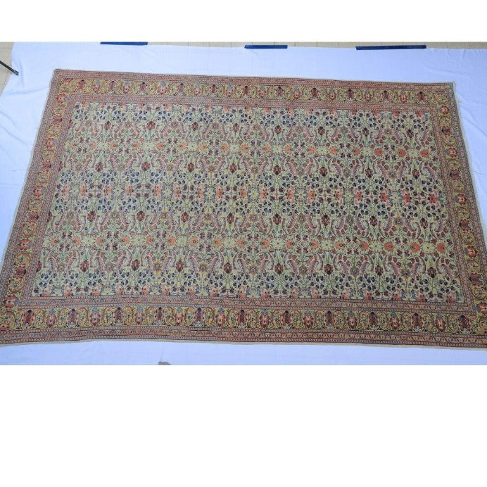 Vintage from the 1970s - Vintage Persian Rug with Flowers. - Ghatan Antique