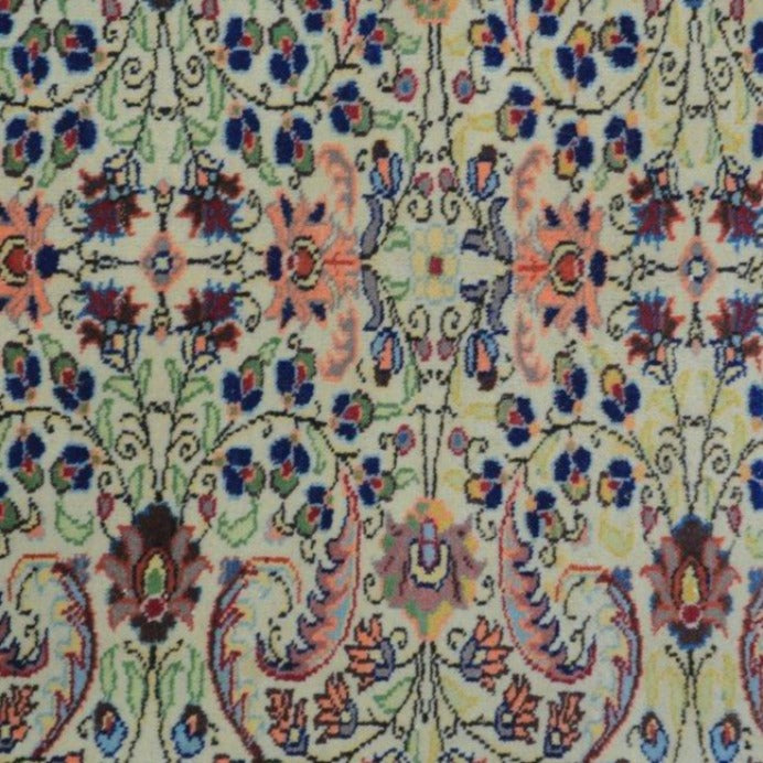 Vintage from the 1970s - Vintage Persian Rug with Flowers. - Ghatan Antique