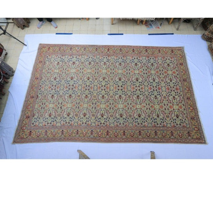 Vintage from the 1970s - Vintage Persian Rug with Flowers. - Ghatan Antique