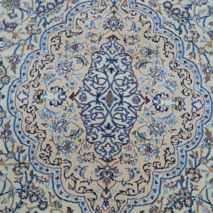 Vintage from the 19th Century  - Antique Persian Rug. - Ghatan Antique