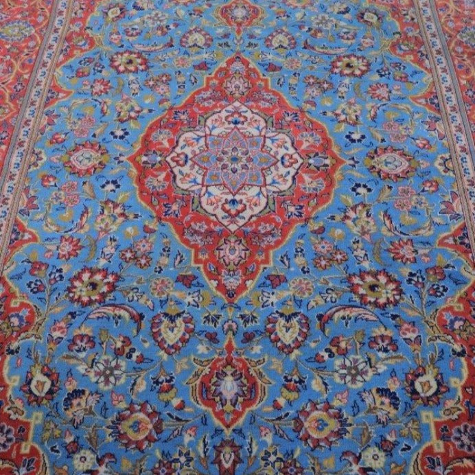 Vintage from the 20th Century - Amazing Persian Red Rug. - Ghatan Antique