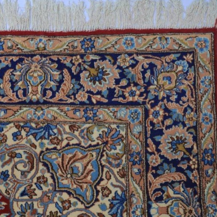 Vintage from the 20th Century - Beautiful Red Rug Persian. - Ghatan Antique