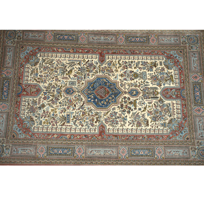 Vintage from the 20th Century - Rare Antique Persian Rug made of 100% Silk with Medallion and Signet BY Handmade Muhammad Jamshidi. - Ghatan Antique