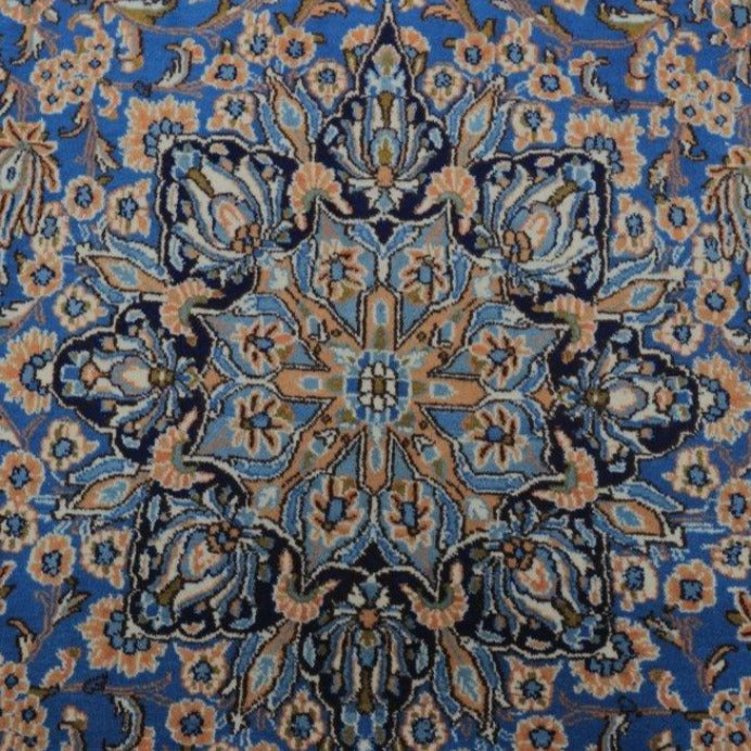 Vintage from the 20th Century - Rare Persian Rug with Medallion for Home Design. - Ghatan Antique