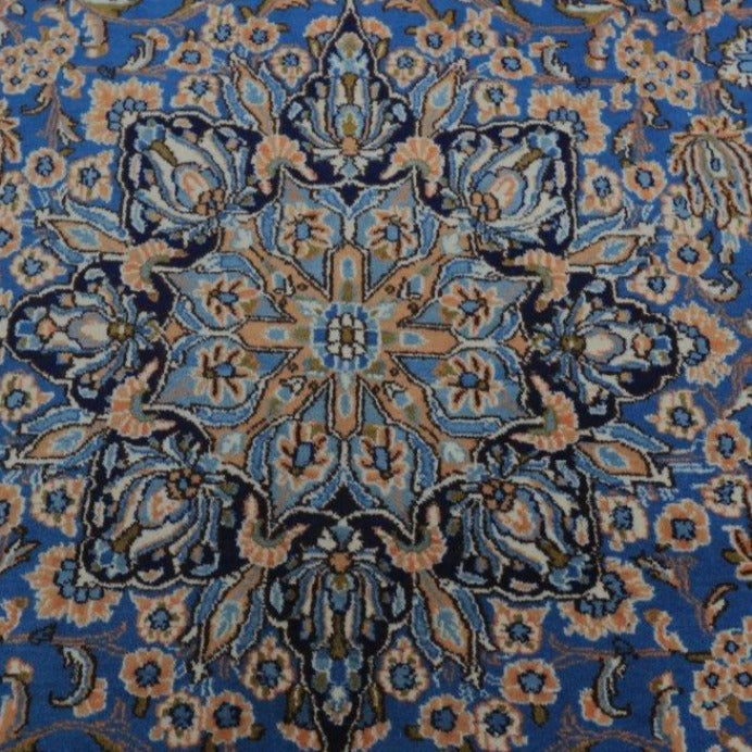 Vintage from the 20th Century - Rare Persian Rug with Medallion for Home Design. - Ghatan Antique