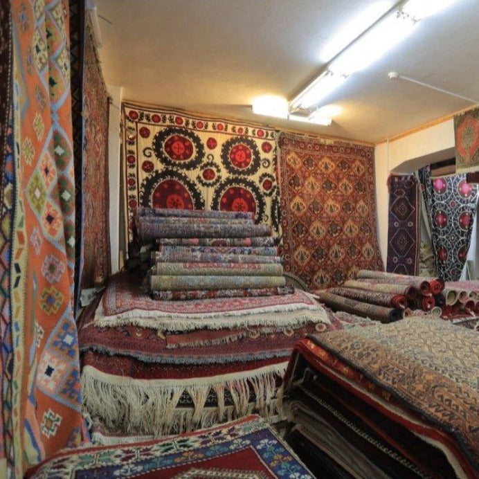 Vintage from the 20th Century - Special Persian Rug Made of Camel Wool and Silk with Floral. - Ghatan Antique