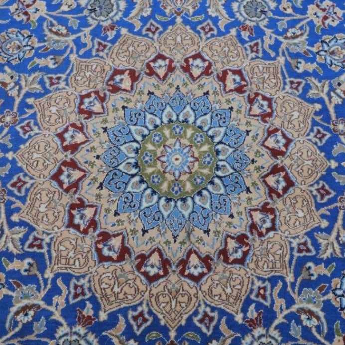 Vintage from the 20th Century - Special Persian Rug Made of Camel Wool and Silk with Floral. - Ghatan Antique