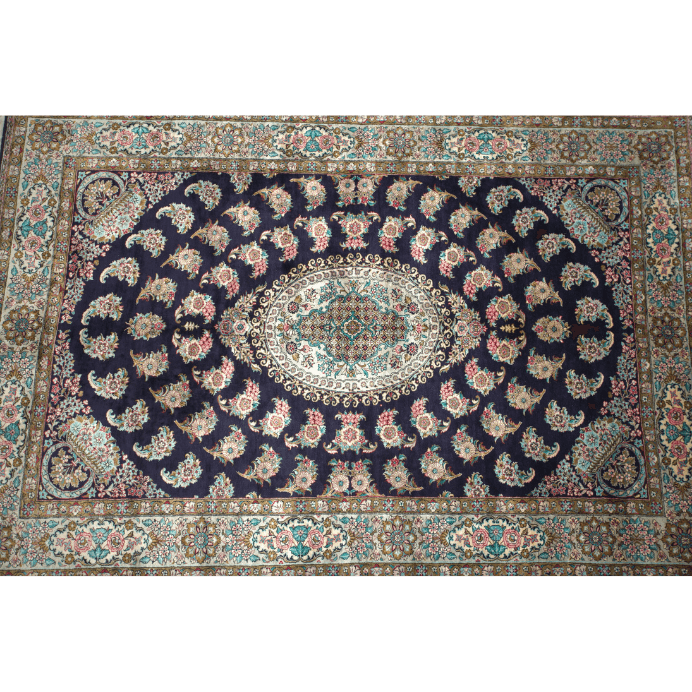 Vintage from the 20th Century - Unique Persian Rug for Home Decoration Made of 100% Silk with Medallion. - Ghatan Antique