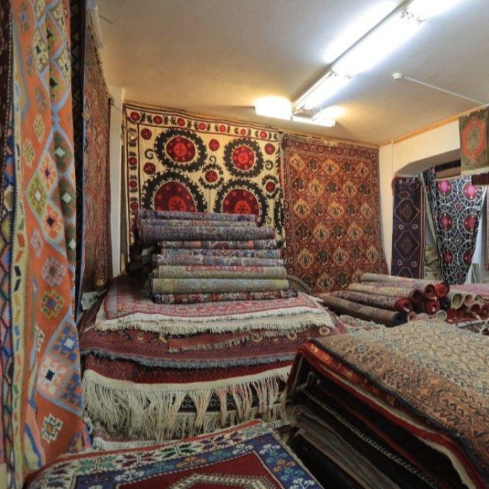 Vintage from the 20th Century - Unique Red Rug Persian for Home Decor. - Ghatan Antique