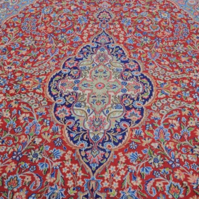 Vintage from the 20th Century - Unique Red Rug Persian for Home Decor. - Ghatan Antique