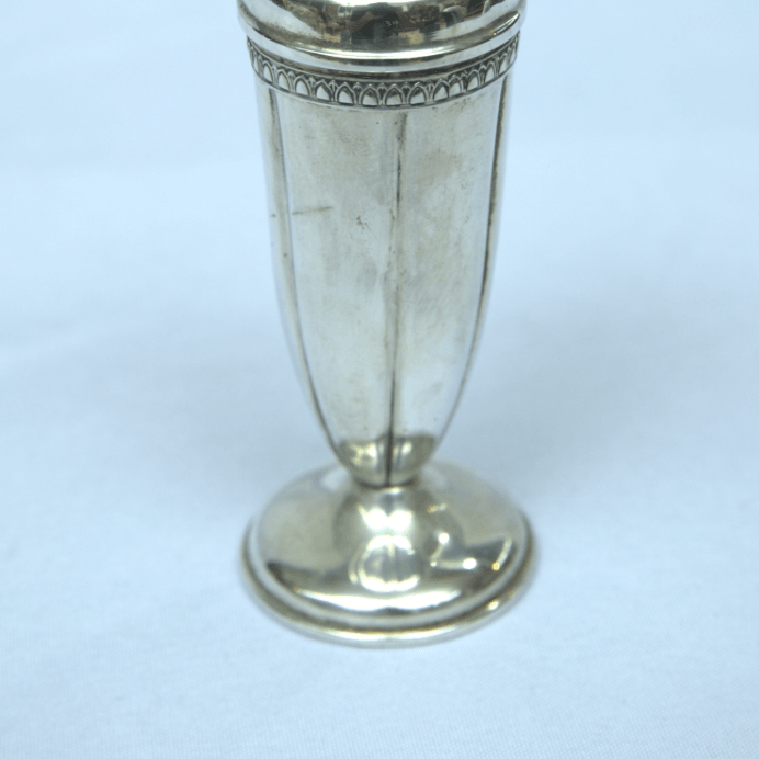 Vintage Personalized Shaker Made of Sterling Silver 925 for Tableware. - Ghatan Antique