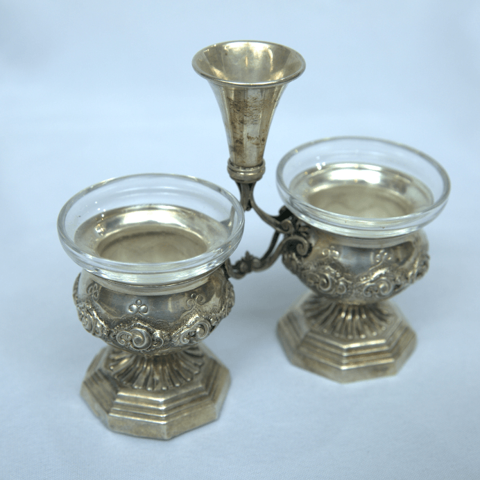 Vintage Salt and Pepper Shakers for Tableware made of Sterling Silver 925 Israel Style. - Ghatan Antique