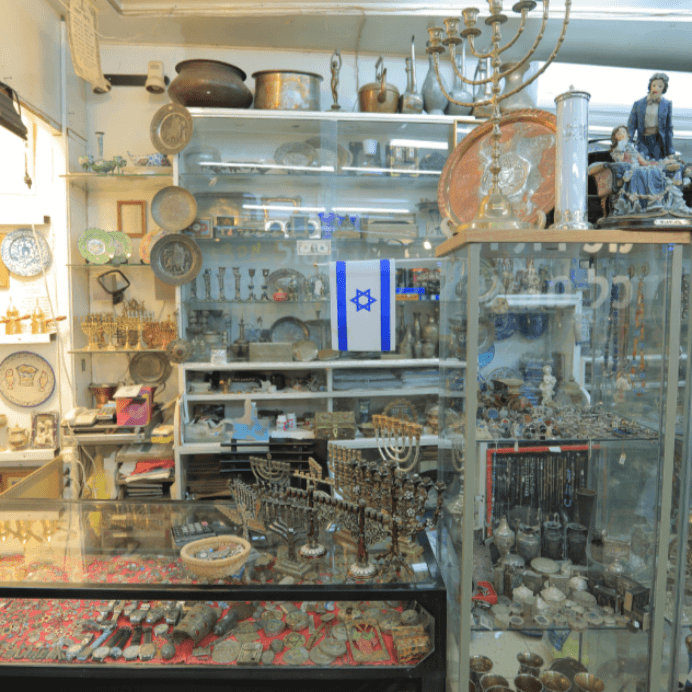 Vintage Salt and Pepper Shakers for Tableware made of Sterling Silver 925 Israel Style. - Ghatan Antique