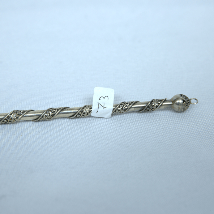 Vintage Torah Pointer with Flowers Judaica Gift made of Sterling Silver 925 Israel Style. - Ghatan Antique