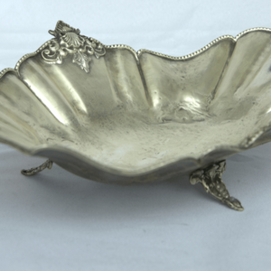 Amazing Tray Fruit Antique Mexican Style With decorations made of Sterling Silver for Home Living. - Ghatan Antique