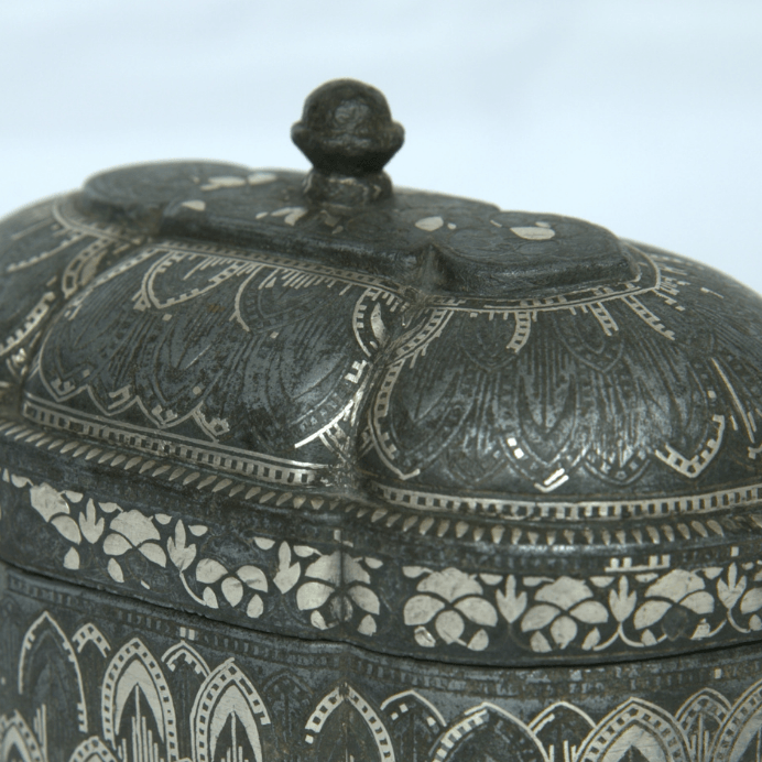 Ellipse Jewelry Box Antique India Style Made Of Lead And Sterling Gift For Her. - Ghatan Antique