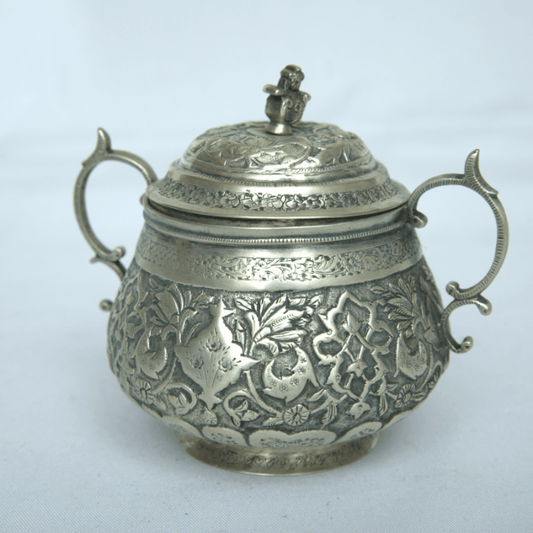 Unique Antique Bowl Whit Engravings and Double Handles Made of Sterling Silver. - Ghatan Antique
