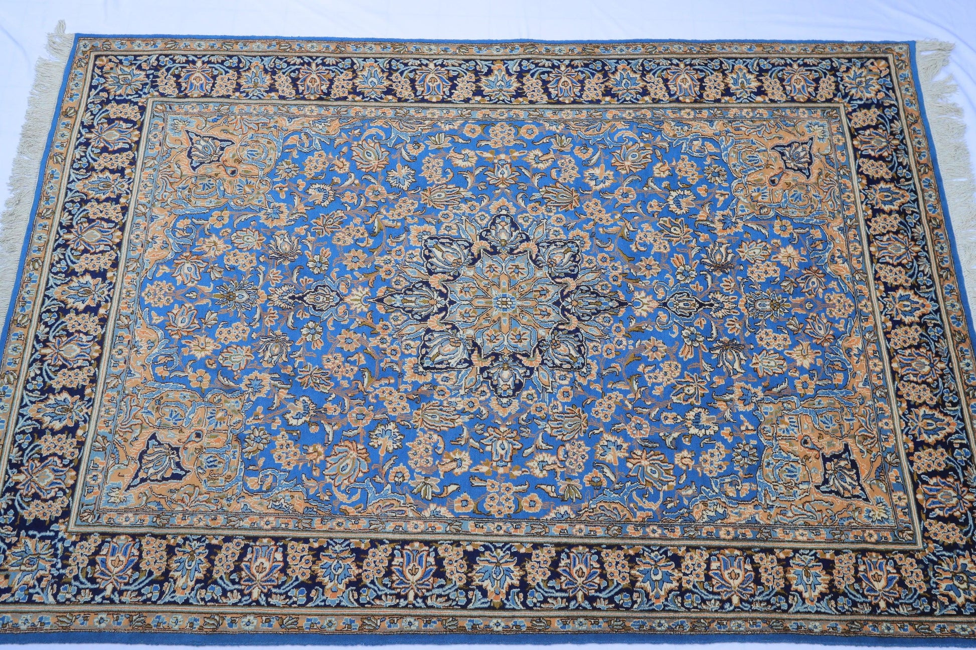 Vintage from the 20th Century - Rare Persian Rug with Medallion for Home Design. - Ghatan Antique