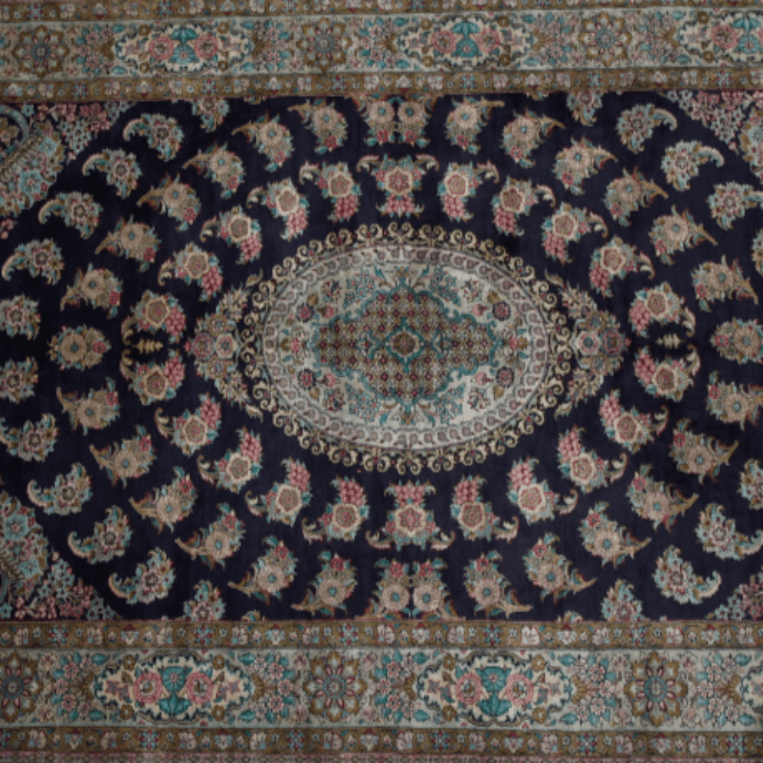 Vintage from the 20th Century - Unique Persian Rug for Home Decoration Made of 100% Silk with Medallion. - Ghatan Antique