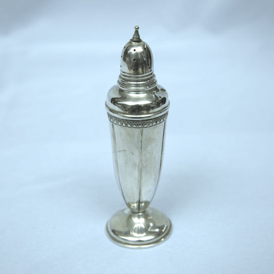 Vintage Personalized Shaker Made of Sterling Silver 925 for Tableware. - Ghatan Antique