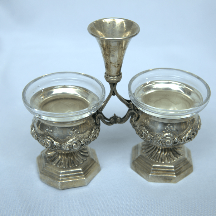 Vintage Salt and Pepper Shakers for Tableware made of Sterling Silver 925 Israel Style. - Ghatan Antique