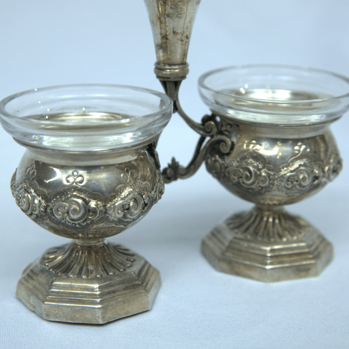 Vintage Salt and Pepper Shakers for Tableware made of Sterling Silver 925 Israel Style. - Ghatan Antique